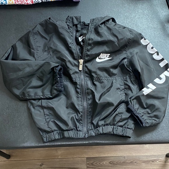 Nike Other - Nike 2T Toddler Black Full-Zip Hooded Jacket Pockets Windbreaker Just Do It